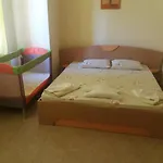 فندق семеен апарт بوموري