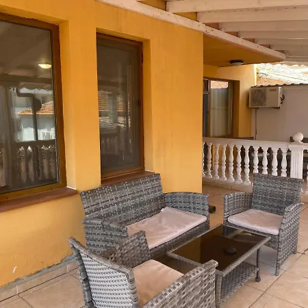 семеен апарт